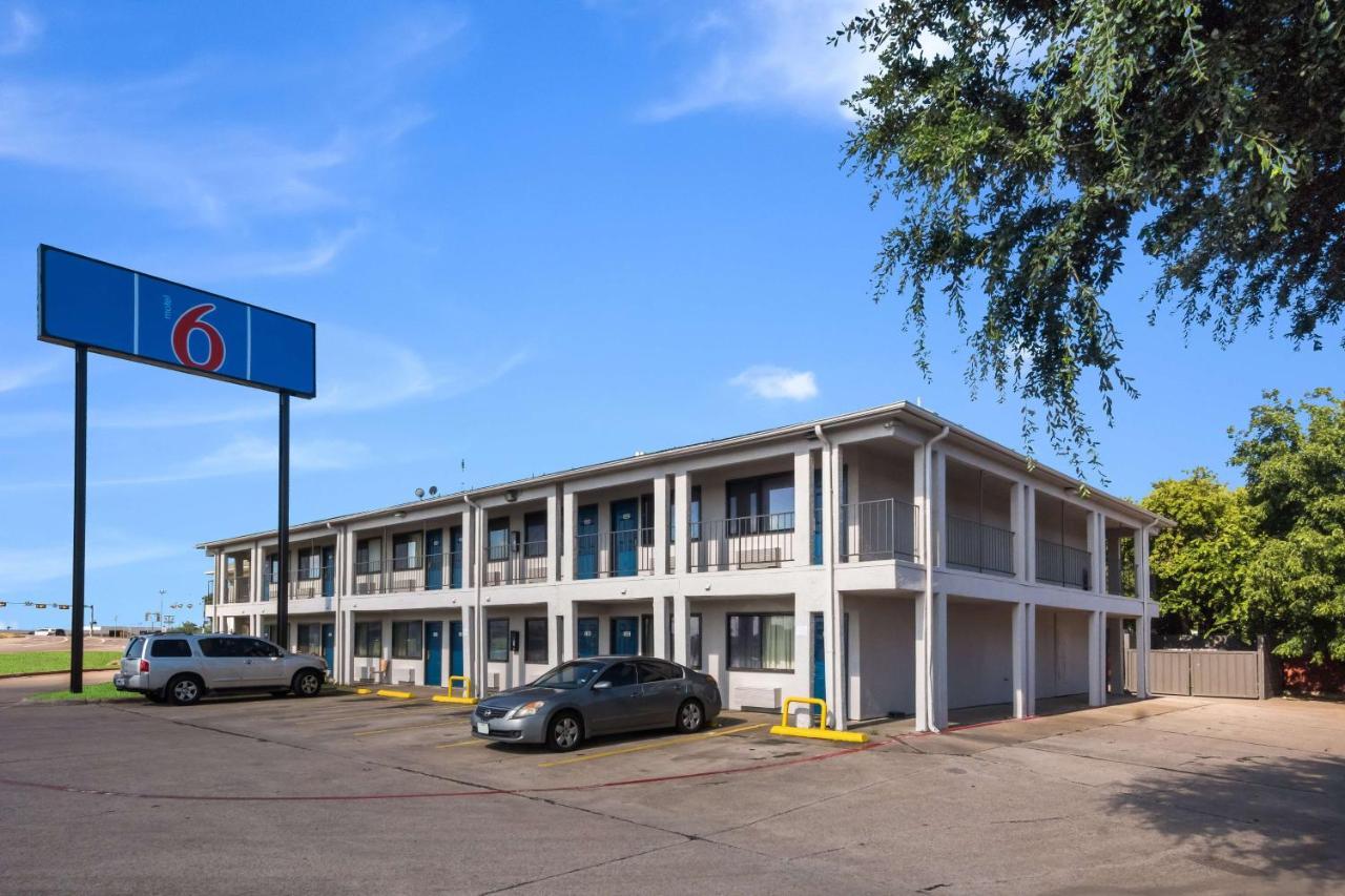 Motel 6 Irving - Loop 12 Buitenkant foto